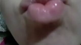 Touching the weight by cam - porn video